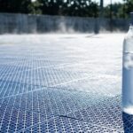 真夏の直射日光下でも熱を逃がす構造のスポーツタイルコート